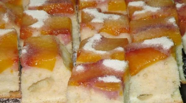 reteta zilei prajitura cu piersici