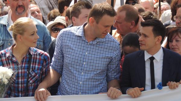 principalul opozant rus aleksei navalnii condamnat la 30 de zile de inchisoare