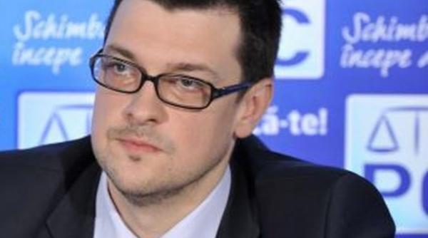 raetchi ii solicita ministrului de interne sa puna de urgenta la dispozitie raportul mai privind protestul de pe 10 august