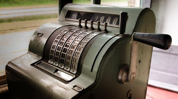 fiscul nu mai amendeaza lipsa caselor de marcat