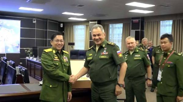 premiera facebook elimina lideri straini