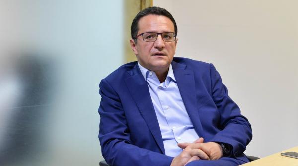 trai scump peste ocean nu i ajunge leafa de 60 000 e an