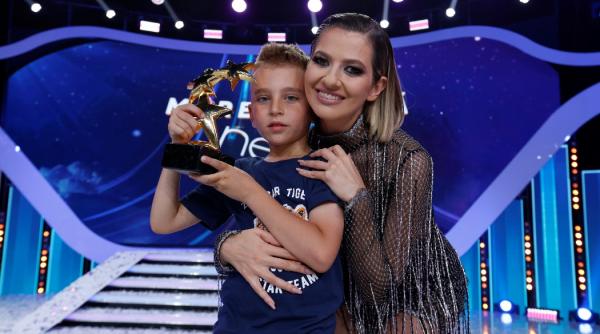 mihai dobre un copil cu o minte sclipitoare a castigat next star show ul prezentat de dan negru lider de audienta la orase