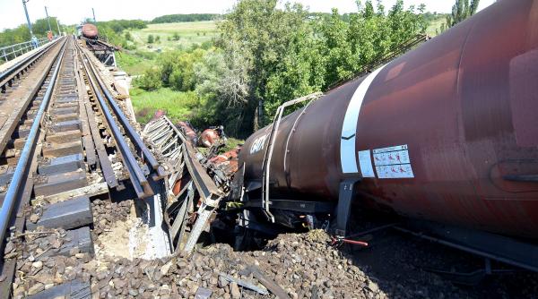circulatia feroviara pe viaductul carcea a fost redeschisa marti seara