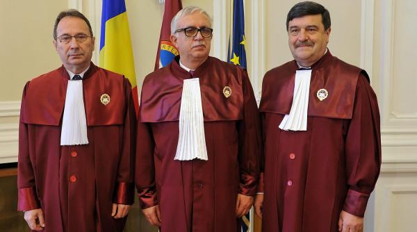 fost judecator ccr despre suspendarea sedintei csat presedintele a comis un abuz de drept csat nu are drept de veto la o rectificare bugetara