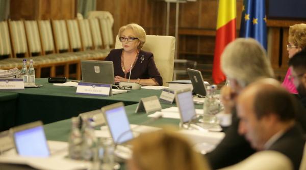 premierul refuza invitatia lui iohannis si anunta ca pleaca in spania cu o delegatie oficiala