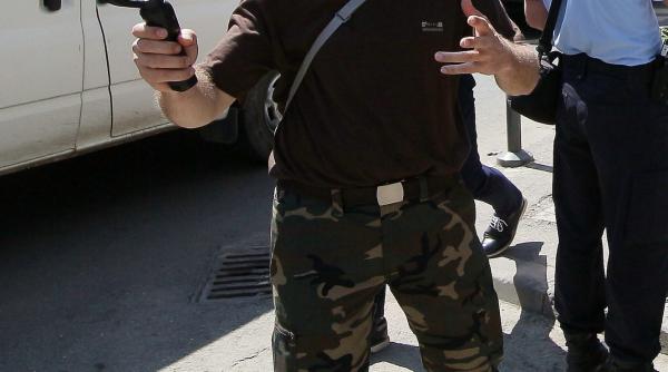 vremea huiduielilor la nunti tribunale si targuri de carte