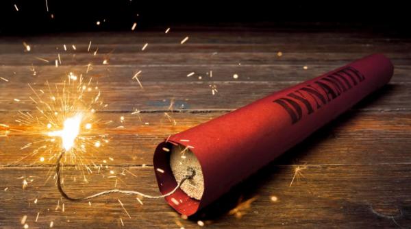 ce s a intamplat dupa ce a confundat un baton de dinamita cu o lumanare