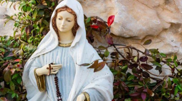 sfanta maria cele mai frumoase mesaje urari si felicitari pentru ziua numelui