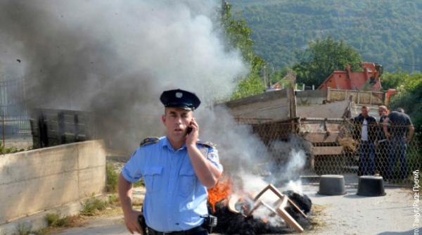 protest al etnicilor albanezi inaintea vizitei presedintelui aleksandar vucic