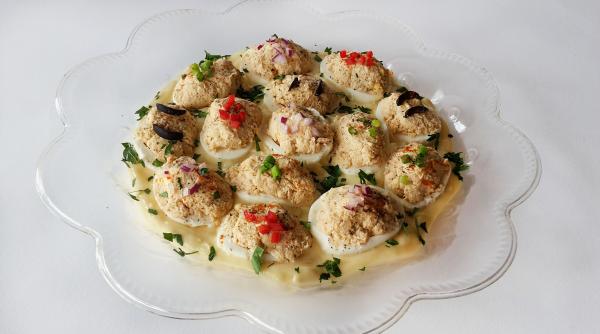 reteta zilei oua umplute cu ton