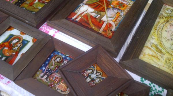 targul iconarilor si al mesterilor cruceri de vineri pana duminica la muzeul taranului