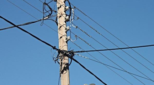 avocatul poporului s a autosesizat in cazul adolescentei din dambovita care a murit cazand de pe un stalp