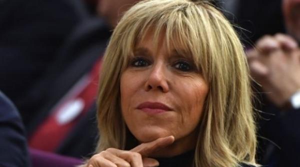 brigitte macron invitata sa apara intr un serial de televiziune