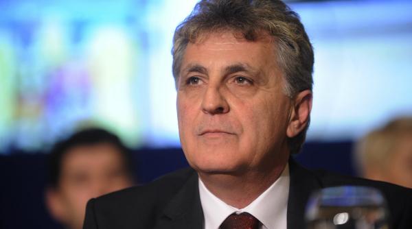 mircea dusa a plecat din ministerul apararii