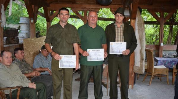 asociatia administratorilor de padure a rasplatit cei mai buni padurari cu peste 10000 lei