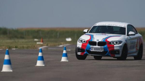 demonstratii de pilotaj sportiv sambata in jurul arenei nationale din capitala