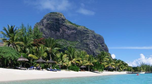 locul de munca ce iti permite sa calatoresti gratis