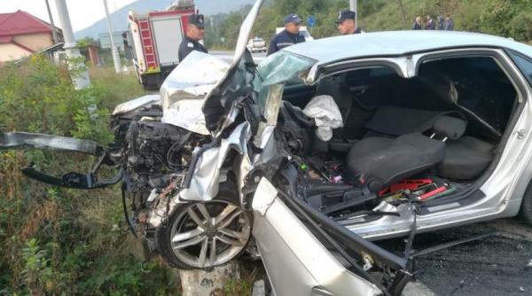 tragedie din cauza unui smartphone o soferita de 33 de ani a intrat cu masina pe contrasens intr un tir a murit pe loc