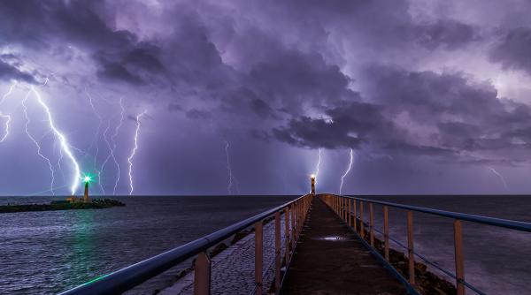 un satelit francez va studia fata ascunsa a furtunilor