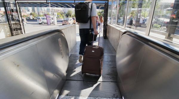 galerie foto se intorc studentii in camine