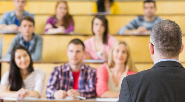 medicinisti straini trimisi in judecata