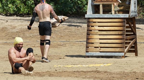 probleme mari pentru dorian popa i a fugit genunchiul si se vedea cum se misca