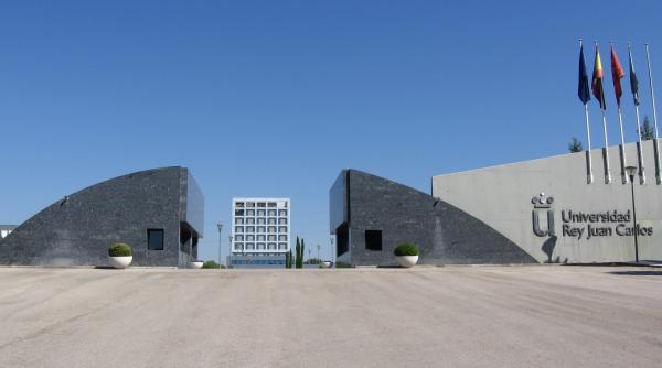 universitate din spania in mijlocul unei anchete pentru oferirea de diplome celor care nu treceau pe la facultate