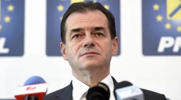 liberarii vor sa depuna motiuni de cenzura impotriva ministrilor finantelor si educatiei