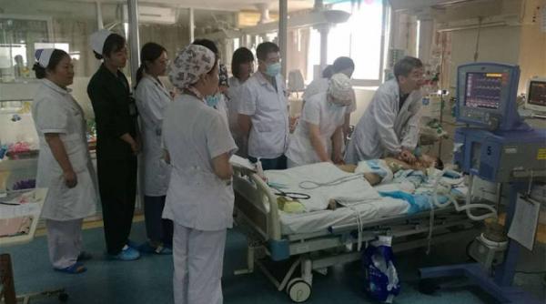 dupa 5 ore de masaj cardiac medicii au reusit sa salveze un copil