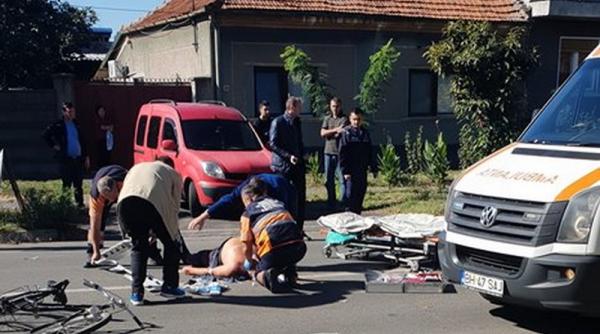 un biciclist a ajuns in coma la spital in urma unui accident