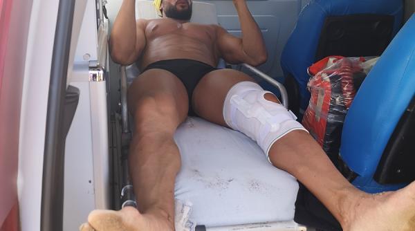 dorian popa le face cadouri vecinilor sai din ultimul trib inainte de a pleca din madagascar