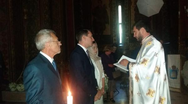 nicolae si a prezentat noua familie la curtea de arges