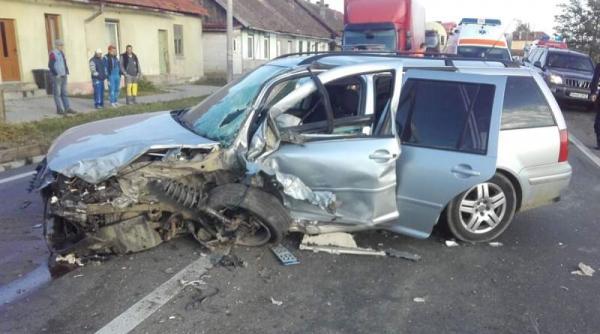 accident grav pe dn 7 trei persoane printre care un copil de 9 luni au fost ranite