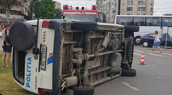 alerta in arges o autospeciala de politie s a rasturnat intr o intersectie din pitesti