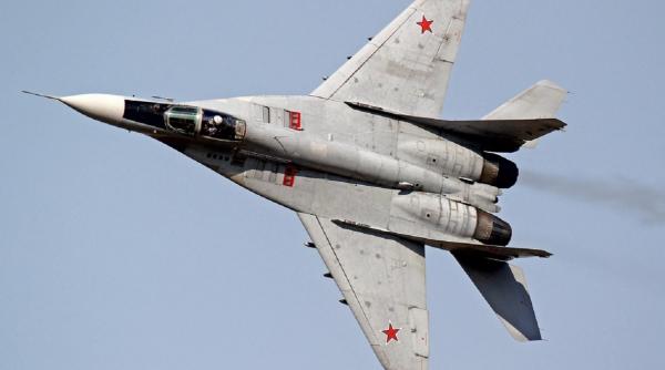 un avion de vanatoare mig 29 s a prabusit langa moscova