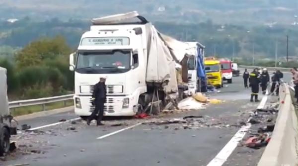 accident rutier in grecia soldat cu 11 morti