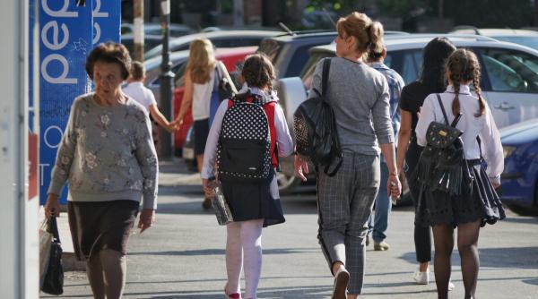 un formular de la fisc in ghiozdanele copiilor