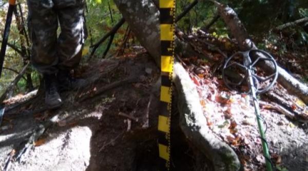 descoperire incredibila in vrancea scheletul unui soldat roman din primul razboi mondial gasit in padurea de la soveja