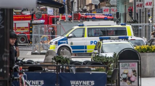 un cartier din stockholm in stare de asediu dupa o alerta provocata de o pulbere suspecta