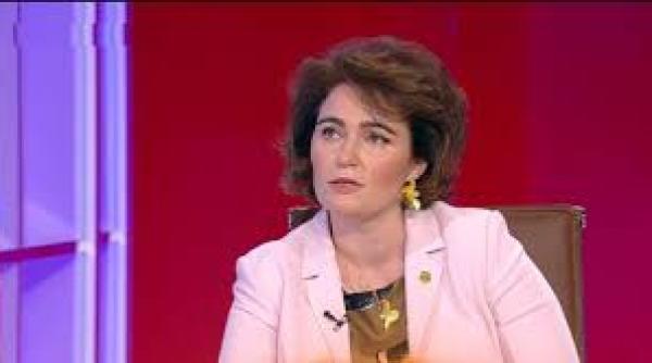 anunt soc pnl solicita declansarea procedurii parlamentare de revocare din functie a avocatului poporului