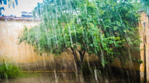 atentie pe unde calatoriti in grecia ploi si furtuni puternice in urmatoarele doua zile