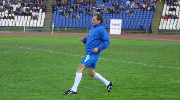 legenda eterna a murit minunea blonda a craiovei maxima