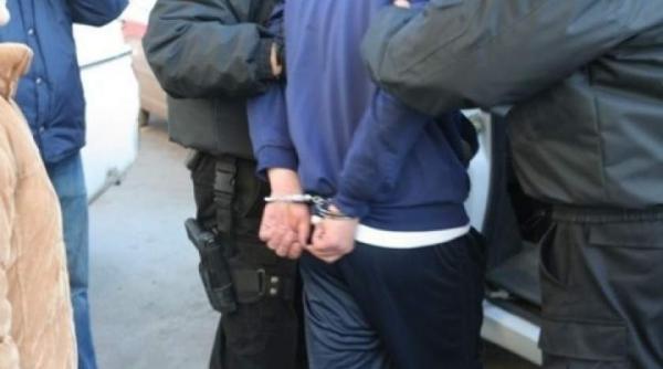 situatie incredibila la cluj un barbat a fost arestat preventiv dupa ce si a agresat si inchis nepotul intr o autoutilitara