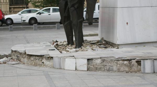 numele eroilor acoperite de injuraturi