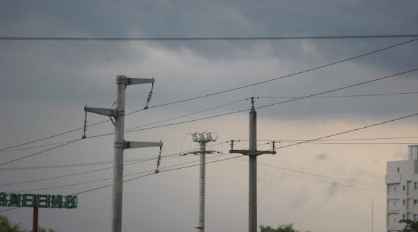 vrei curent vii cu bani de acasa pentru construirea retelei