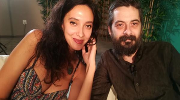 spiritele se incing la totul pentru dragoste la bine si la greu una dintre concurente scoasa din camera burlacului cu bodygurad ul