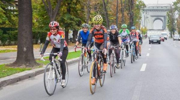 trafic rutier restrictionat sambata pe splaiul unirii din capitala cu ocazia desfasurarii unui concurs de ciclism