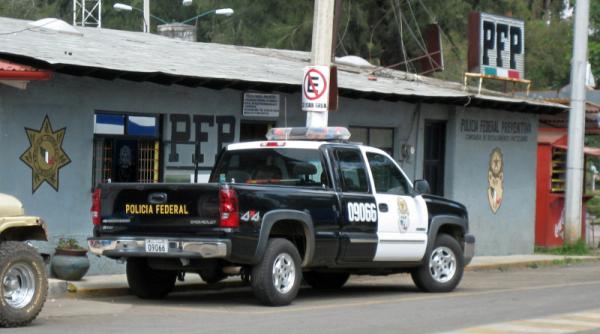 mexic cel putin 19 cadavre au fost gasite intr o groapa comuna