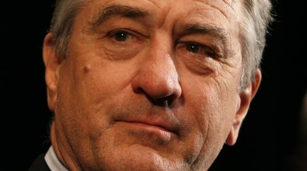 robert de niro afirma ca un buletin de vot este mai puternic decat o bomba